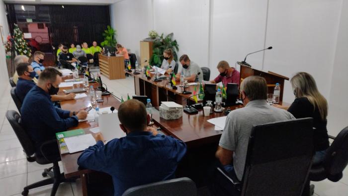 Vereadores realizaram sessão ordinária na terça-feira