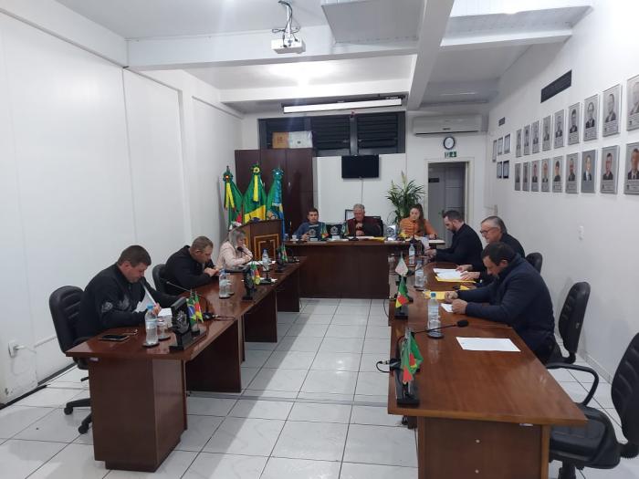 Sessão extraordinária teve um projeto de lei em pauta