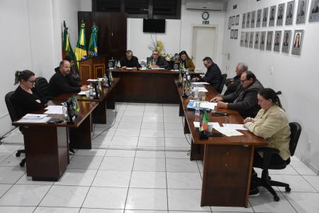 Um PL e duas indicações pautam sessão desta segunda-feira (16)