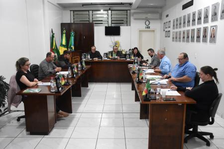 Câmara aprova seis Projetos de Lei na sessão desta terça-feira (19) Câmara aprova seis Projetos de Lei na sessão desta terça-feira (19)