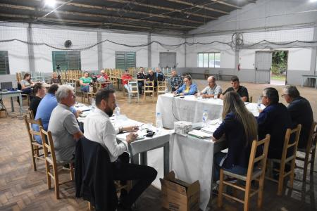 Câmara realizou sessão ordinária itinerante em Três Saltos Baixo