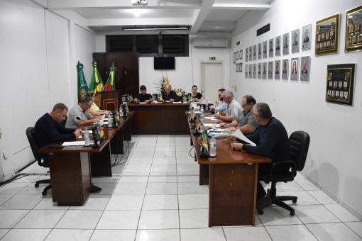Câmara aprova repasses à Associação de Água de Três Saltos e São João, ao Coral e à Orquestra Munici