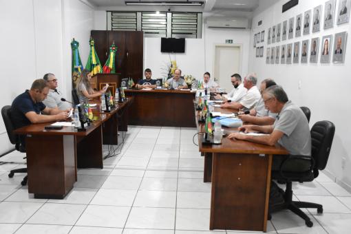 Câmara aprova três Projetos de Lei e Pedidos de Informação